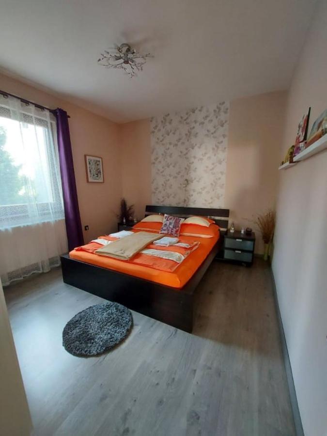 Nagcsalados Rozsa Apartman Balatonlelle Exterior photo